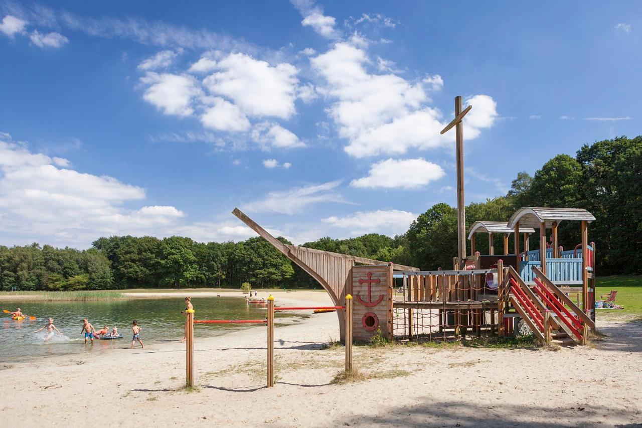 Oostappen Vakantiepark Hengelhoef Nv Hotel Aan de Wolfsberg ภายนอก รูปภาพ