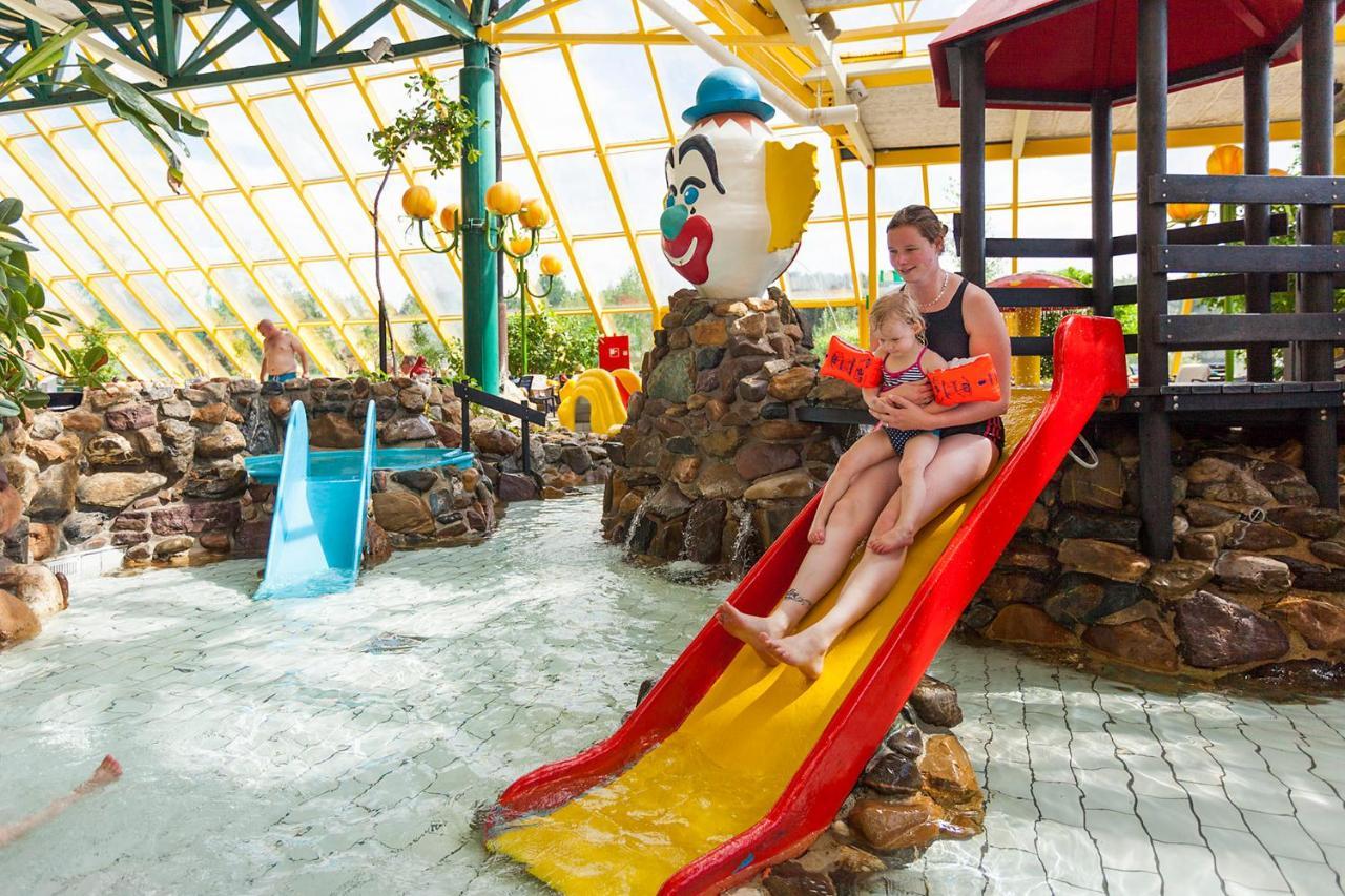 Oostappen Vakantiepark Hengelhoef Nv Hotel Aan de Wolfsberg ภายนอก รูปภาพ