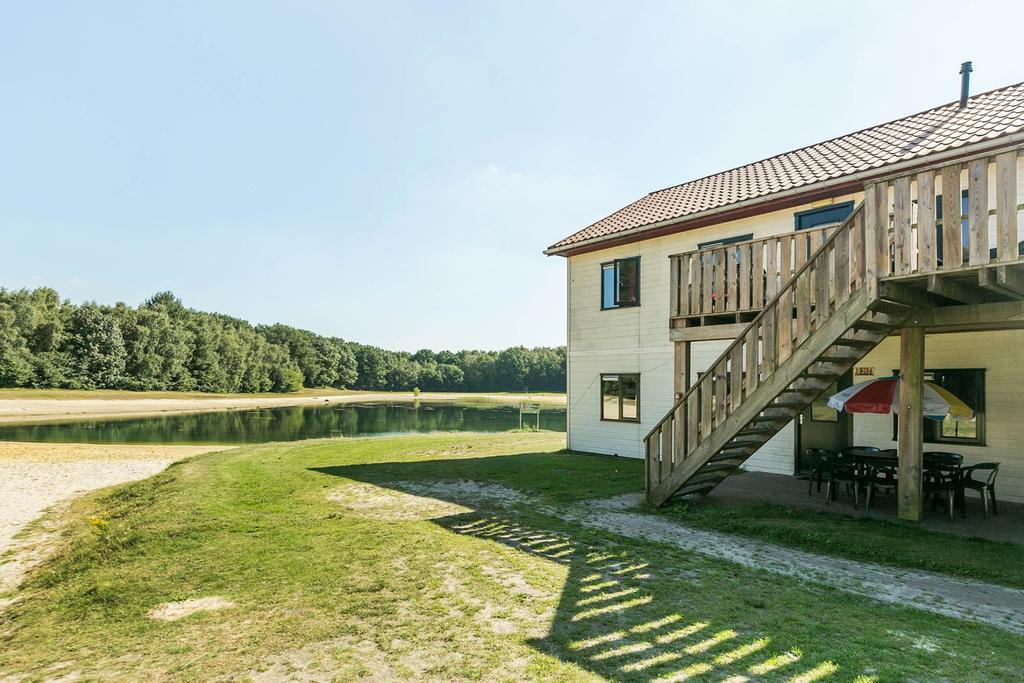 Oostappen Vakantiepark Hengelhoef Nv Hotel Aan de Wolfsberg ภายนอก รูปภาพ