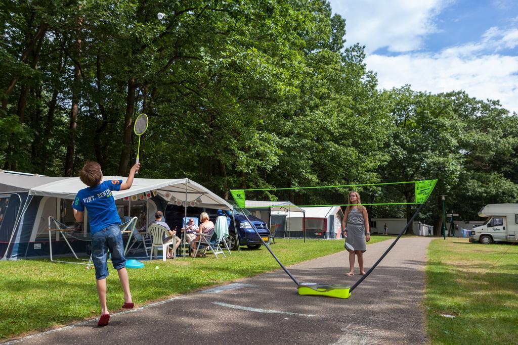 Oostappen Vakantiepark Hengelhoef Nv Hotel Aan de Wolfsberg ภายนอก รูปภาพ