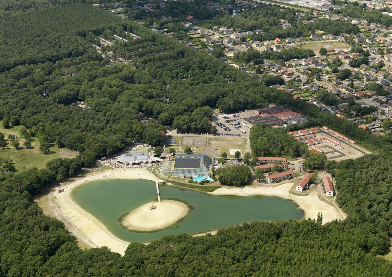 Oostappen Vakantiepark Hengelhoef Nv Hotel Aan de Wolfsberg ภายนอก รูปภาพ