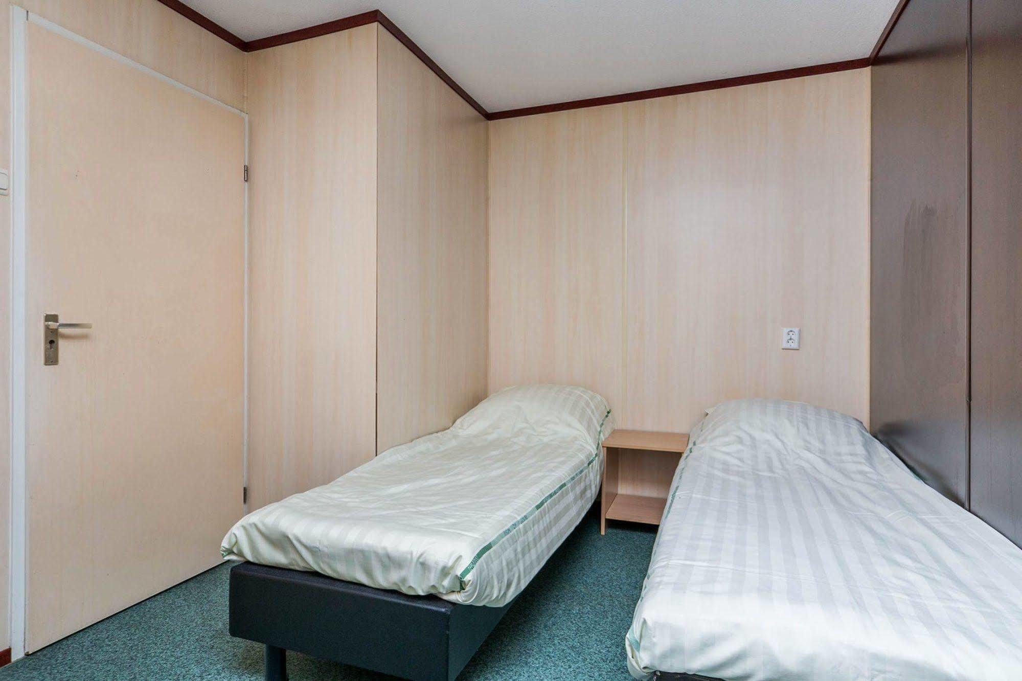 Oostappen Vakantiepark Hengelhoef Nv Hotel Aan de Wolfsberg ภายนอก รูปภาพ