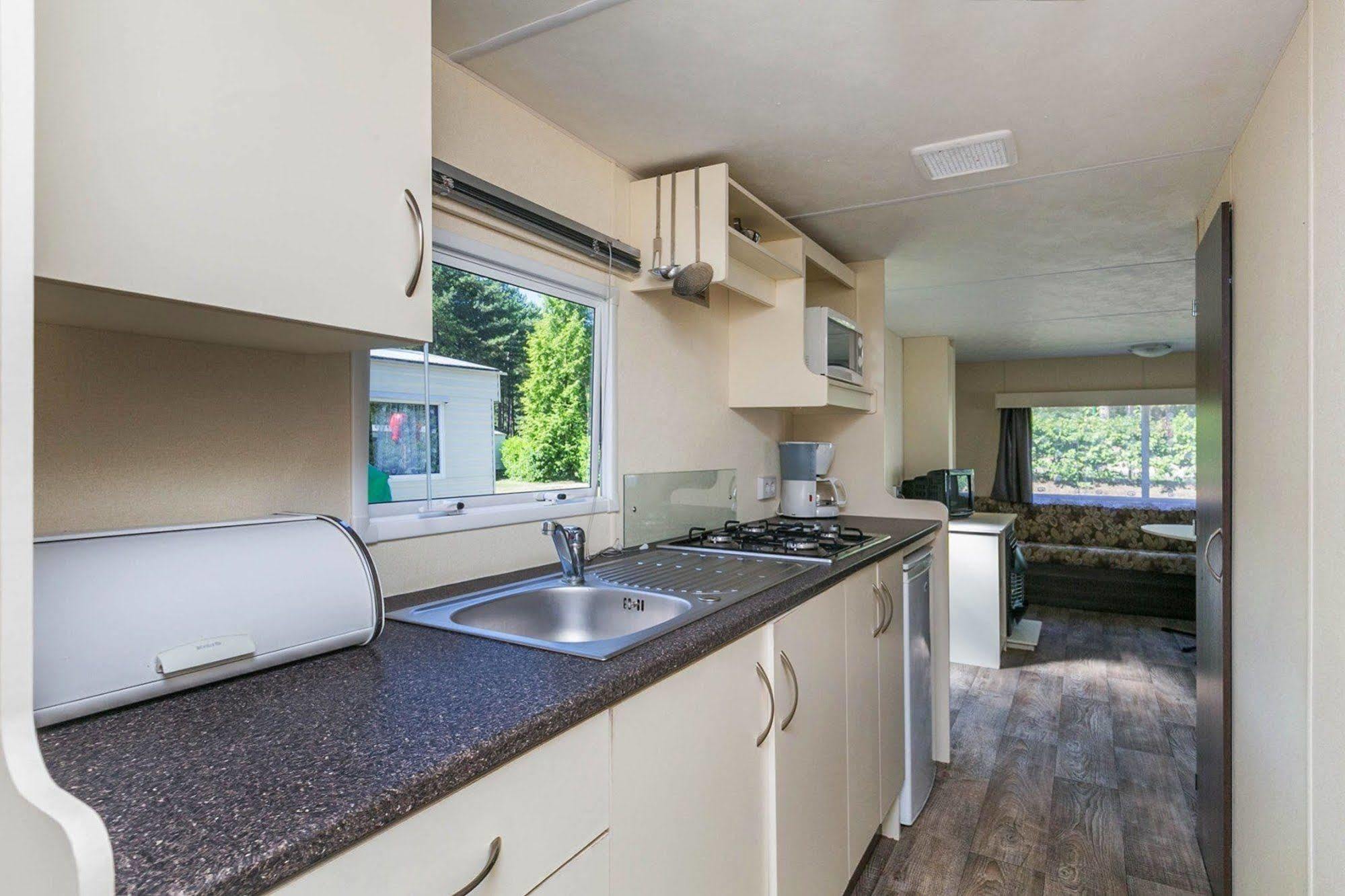 Oostappen Vakantiepark Hengelhoef Nv Hotel Aan de Wolfsberg ภายนอก รูปภาพ